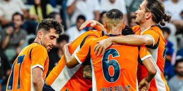 Başakşehir, Konferans Ligi’nde Play-off’a yükseldi!