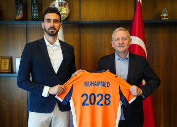 Başakşehir, Muhammed Şengezer ile uzattı!