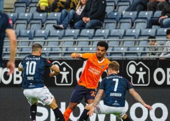 Başakşehir, Viking deplasmanında avantajı kaptı!