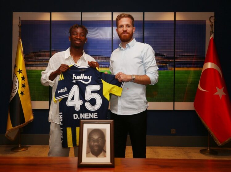 fenerbahce dorgeles neneyi acikladi habermeydan