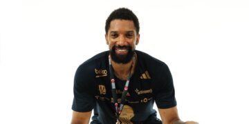 Fenerbahçe’de, Khem Birch uzattı!