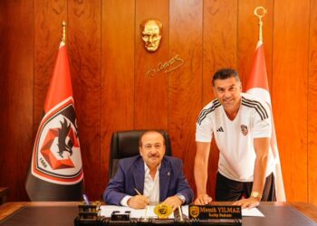 Gaziantep FK, Burak Yılmaz'ı açıkladı! Gaziantep FK, Burak Yılmaz’ı açıkladı!