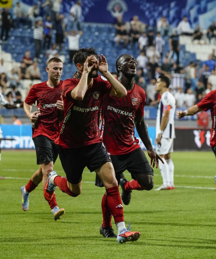 gaziantep fk kasimpasa deplasmanindan 3 puanla donuyor habermeydan