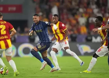 Göztepe ile Fenerbahçe puanları paylaştı!