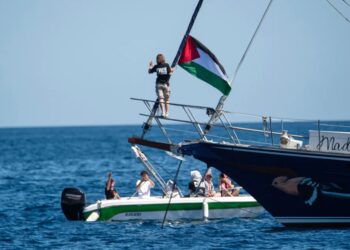 Greta Thunberg bir kez daha Gazze yolunda: Tarihin en büyük dayanışma misyonu