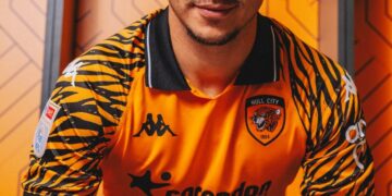 Hull City, Enis Destan’ı renklerine bağladı!