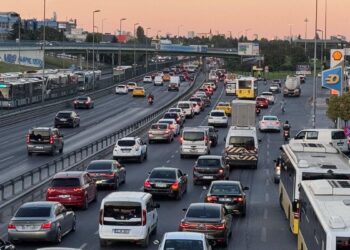 İstanbul’da bazı yollar trafiğe kapatıldı