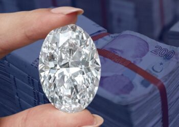 Kaçak pırlanta operasyonu: Kapalıçarşı’da 23 iş yeri denetlendi, 40 şüpheli gözaltında Kaçak pırlanta operasyonu: Kapalıçarşı’da 23 iş yeri denetlendi, 40 şüpheli gözaltında