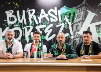 Kocaelispor, Karol Linetty'i resmen kadrosuna kattı! Kocaelispor, Karol Linetty’i resmen kadrosuna kattı!
