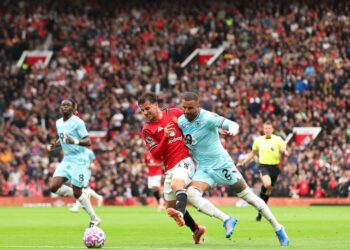 Manchester United, Burnley’i uzatmalarda geçti!