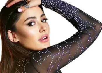 Melek Mosso ilk kez açıkladı! ‘Çocukluğumdan beri üç kez tacize uğradım’