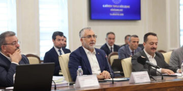 Memurların toplu sözleşme görüşmeleri devam ediyor