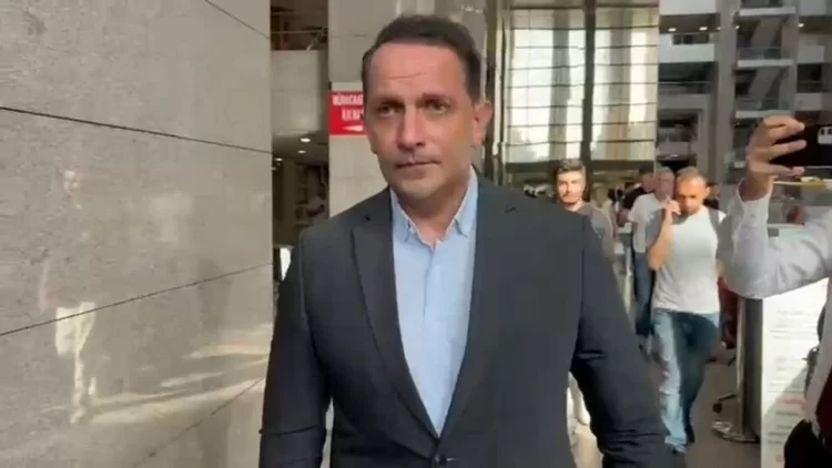 AKP’den ayrılan avukat Mücahit Birinci hakkında Adalet Bakanlığı tarafından soruşturma izni verildi.