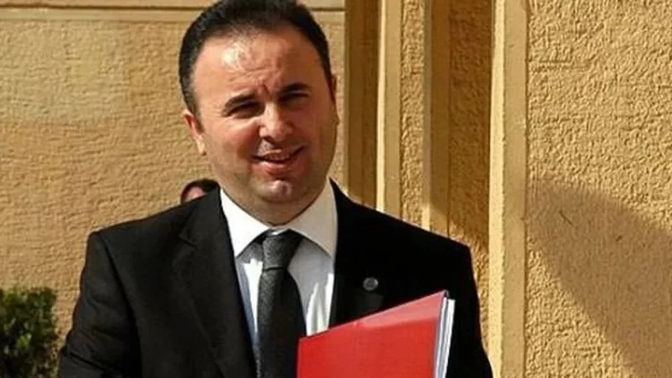İmamoğlu ve eşinin avukatı Nusret Yılmaz adliyeye sevk edildi.