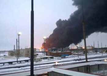 Ukrayna, Rusya’nın petrol tesislerini hedef aldı!