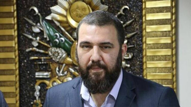 II. Abdülhamit’in 4. kuşak torunu Abdülhamid Kayıhan Osmanoğlu, hakkında ortaya atılan sahte üniversite diploması iddialarını “karalama kampanyası ve iftira” olarak nitelendirdi.