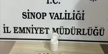 Sinop’ta, şüpheli şahsın üzerinden uyuşturucu çıktı!