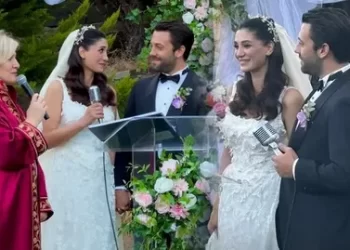 Yeni evlenen Sitare Akbaş’tan acabamı dedirten sözler! ‘Çok eski arkadaşız’