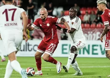Ümraniyespor-Hatayspor maçında kazanan yok!