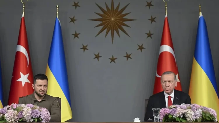 Ukrayna Devlet Başkanı Volodimir Zelenski, ülkesinin Bağımsızlık Günü'nü kutlayan Cumhurbaşkanı Recep Tayyip Erdoğan'a sosyal medya hesabından paylaştığı mesajla teşekkür etti.