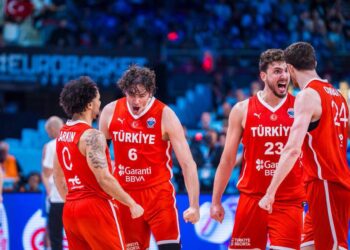 12 Dev Adam, EuroBasket’te 8’de 8’le Finalde!