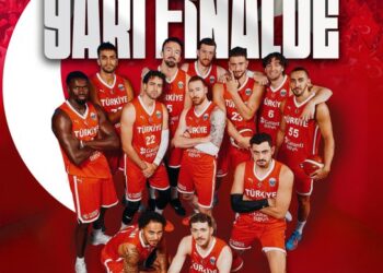 12 Dev Adam, Yarı Finalde!