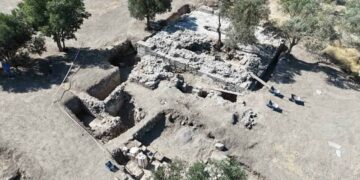 Çanakkale’de 1700 yıllık yerden ısıtma sistemi gün yüzüne çıkarıldı