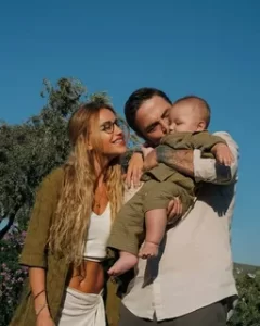 Ahmet Kural Gizem sahin ikinci kez ABDde bebeklerini kucagina alacaklar2 habermeydan