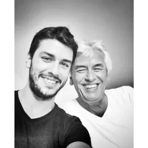 Aras Aydin zor gunu Babasi Erol Aydin yasamini yitirdi1 habermeydan