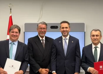 Bakan Bayraktar duyurdu! BOTAŞ’tan dev LNG anlaşması