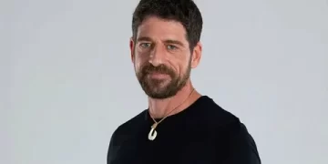 Ünlü oyuncu Cemal Hünal’ın imzasıyla sertifika dağıttılar