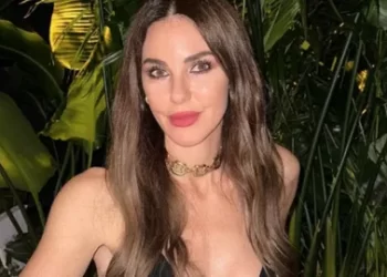 Defne Samyeli’nin yıllar içerisindeki değişimi görenleri şaşırtıyor!