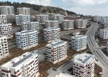 Deprem bölgesinde 300 bininci konut teslim ediliyor