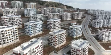 Deprem bölgesinde 300 bininci konut teslim ediliyor