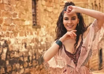 Ebru Şahin kimdir? Kaç yaşında ve nereli?