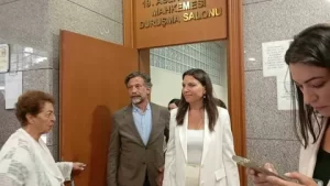 Ece uner yargilandigi davada beraat etti1 habermeydan