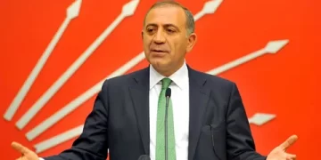 Gürsel Tekin kimdir?