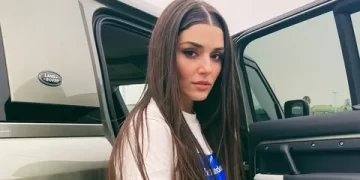 Hande Erçel ayrılık sonrası “Merhaba” diyerek paylaşım yaptı!