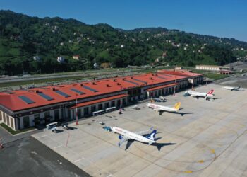 Ağustos'ta her iki yolcudan biri İstanbul'daki Havalimanlarını kullandı Ağustos’ta her iki yolcudan biri İstanbul’daki Havalimanlarını kullandı