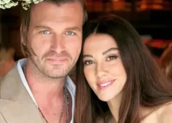 Kıvanç Tatlıtuğ ve oğlu Kurt Efe denize karşı keyif yaptı