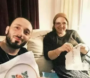 Mabel Matiz Annesi yeni sarkisinin sozlerini mustehcen bulmus1 habermeydan
