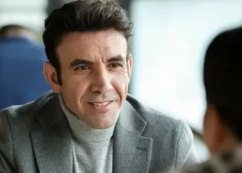 Mehmet Yılmaz Ak Bahar dizisinden ayrıldı mı? Bahar Timur öldü mü?