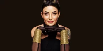 Melek Mosso’dan kıyafetini ayıplayıp “giyinmemiş” diyen AKP’li kişiye Cevap!