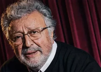 Metin Akpınar ortaya çıktı