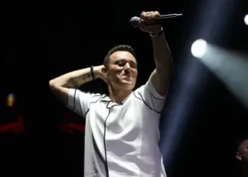 Mustafa Sandal özür diledi