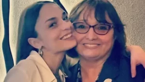 Nilperi sahinkaya Annemin cuzdanindan not cikti1 habermeydan
