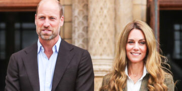 Prenses Kate, yeni tarzıyla ilk kez halk önünde