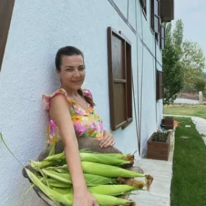 Seda Sayanin onayiyla basladi Burcu Kara yeni is sektorune atildi2 habermeydan