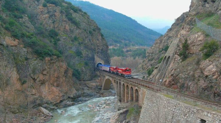 Turistik Karaelmas Treni habermeydan