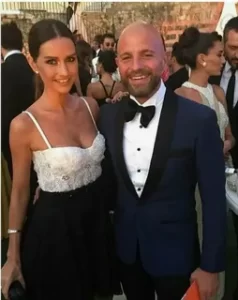 Yasemin ozilhan ve izzet ozilhan bosaniyormu1 habermeydan